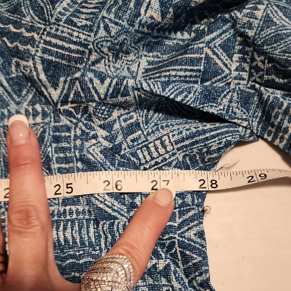 Haggar NWT  Men's Teal Geometric Button Down Shirt - Picture 5 of 7